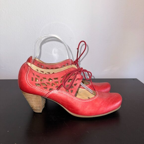 Fidji Red Leather Lace Up Heels Laser Cut Geometric Cutout Retro Art to Wear 37 - Picture 6 of 7